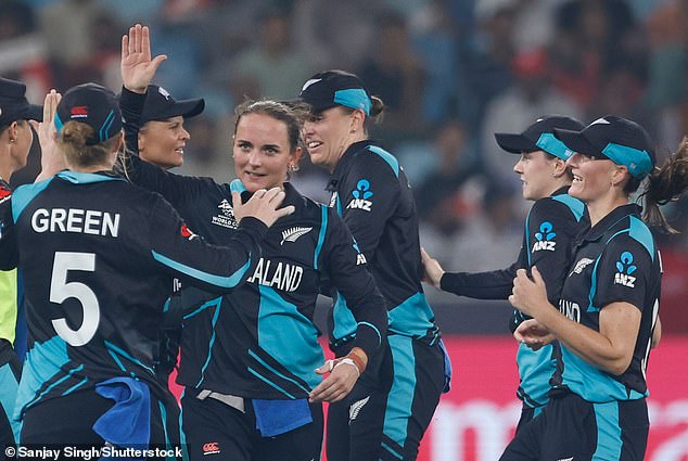 All-rounder Amelia Kerr played with bat and ball to help her team claim the trophy