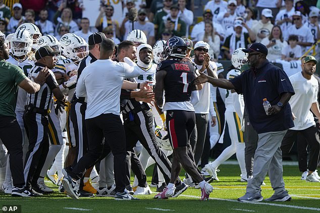 Green Bay's roster didn't take too kindly to the taunting and tried to get in Diggs' face