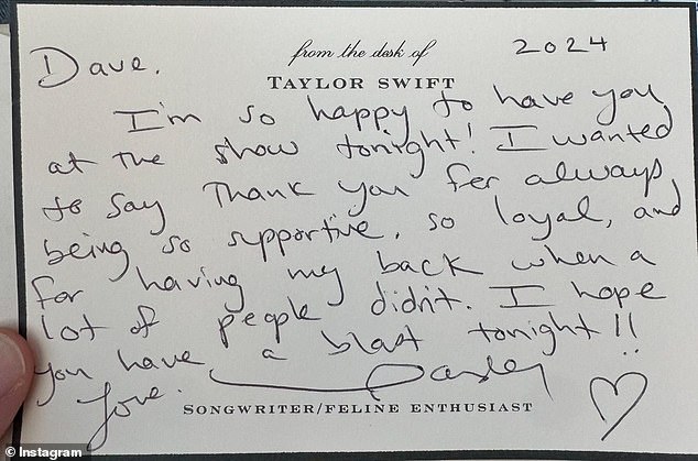 Swift's handwritten note caught fans' attention for its content and aesthetic