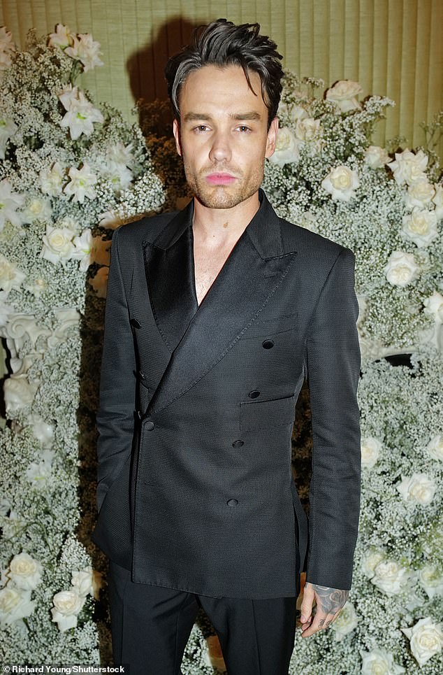 Last week, Simon paid tribute to the late One Direction star who died aged 31 after falling 45 feet from a third-floor balcony at the CasaSur Palmero Hotel in Argentina.