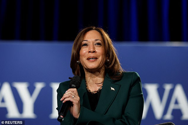 Simon says Vice President Kamala Harris is like an 'aunt' to her and praises her 'mentor' for influencing her career so much