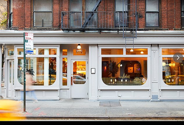 The actress didn't seem to mind waiting in line for 10 minutes for a table at Don Angie, an Italian restaurant in the West Village neighborhood.