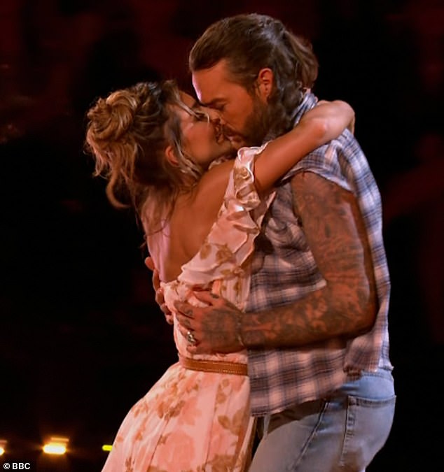 In recent weeks, Pete Wicks has fueled romance rumors with Strictly Come Dancing partner Jowita Przysta¿