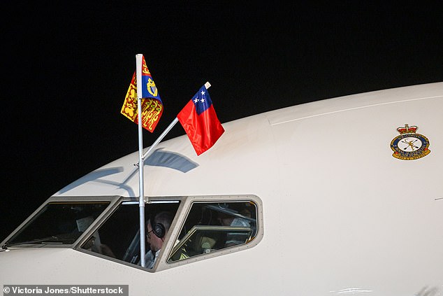 1729666763 121 King Charles and Queen Camilla touch down in Samoa Monarch