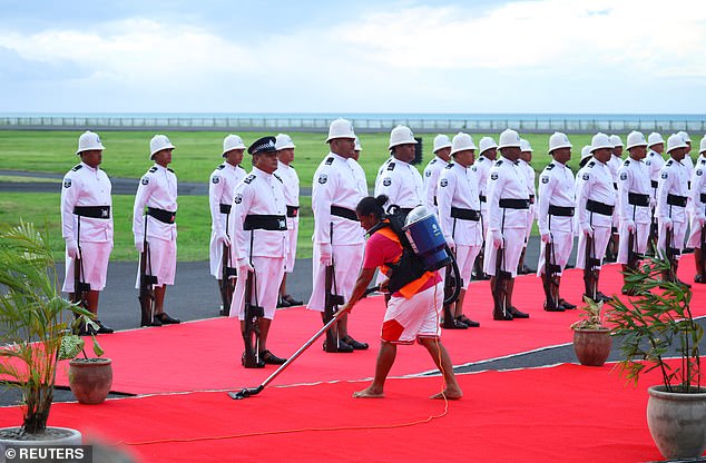 1729666821 750 King Charles and Queen Camilla touch down in Samoa Monarch