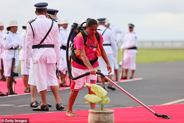 1729666832 980 King Charles and Queen Camilla touch down in Samoa Monarch