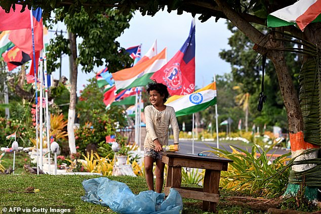 1729666835 539 King Charles and Queen Camilla touch down in Samoa Monarch