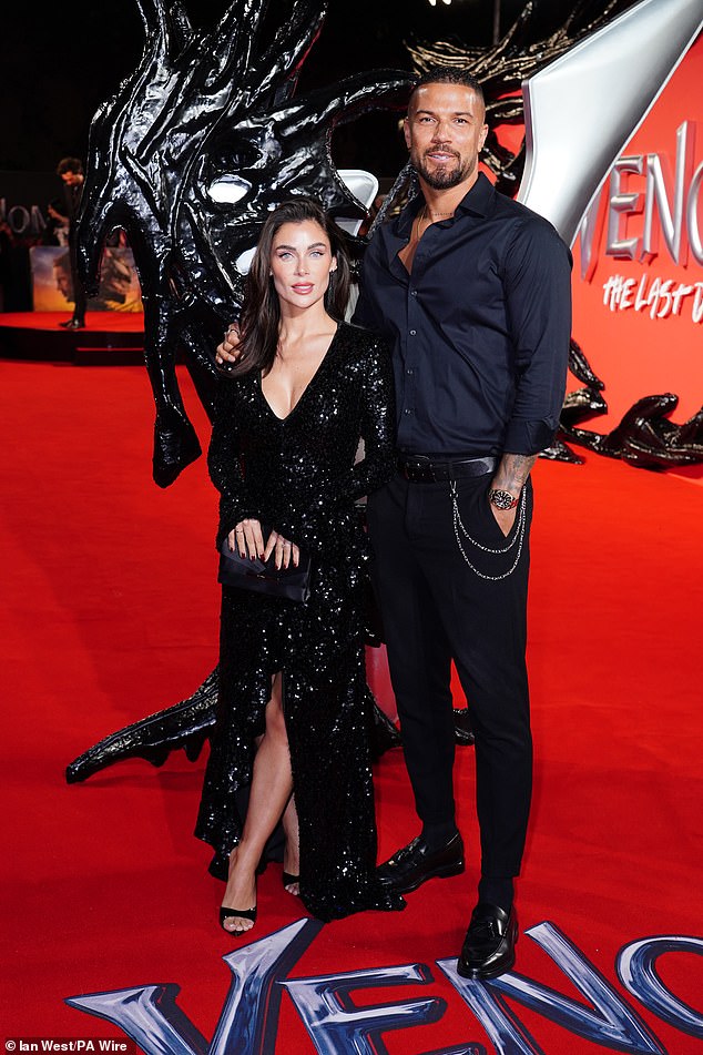 Cally Jane Beech and her partner DJ O'Neal posed up a storm on the red carpet