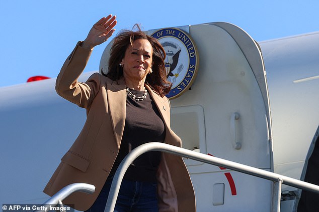 Vice President Kamala Harris left for Atlanta on October 24, 2024 for a meeting with former President Obama