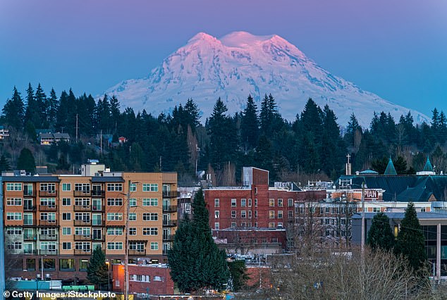 The city offers luxurious landscapes with breathtaking views of Mount Rainer