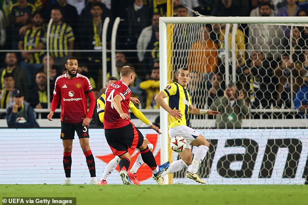 Eriksen produced a fine finish to put Man United ahead after being set up by Joshua Zirkzee