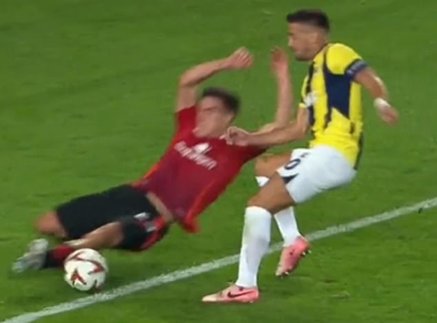 Manuel Ugarte kept United ahead against Fenerbahce by throwing himself in the way of Dusan Tadic's shot