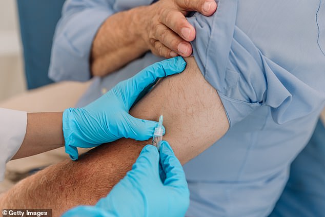 Experts warn that people most at risk should be vaccinated this winter