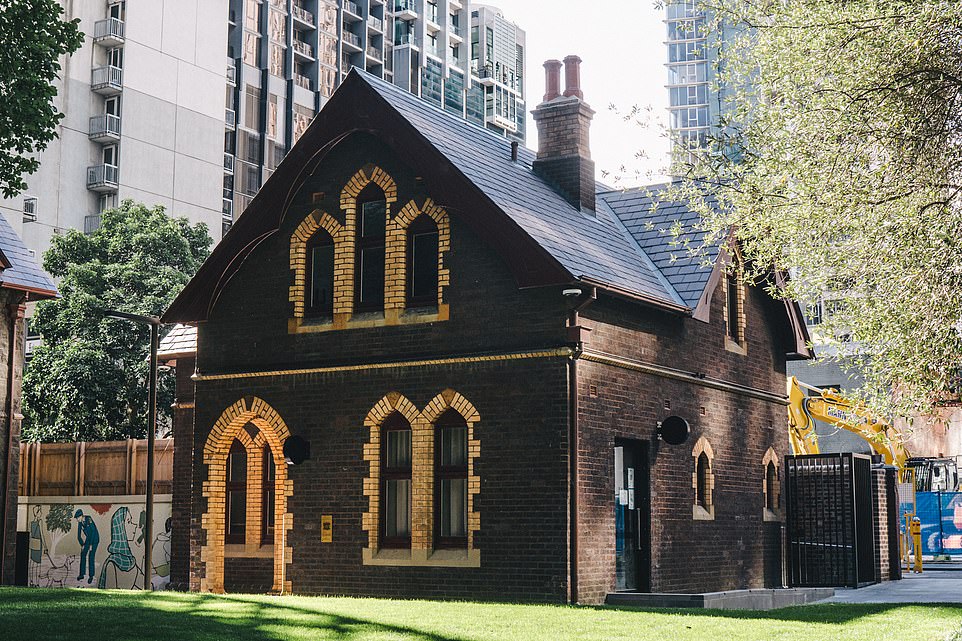 In Australia, the highest ranked bar is Melbourne's Caretaker's Cottage (above, No. 21)