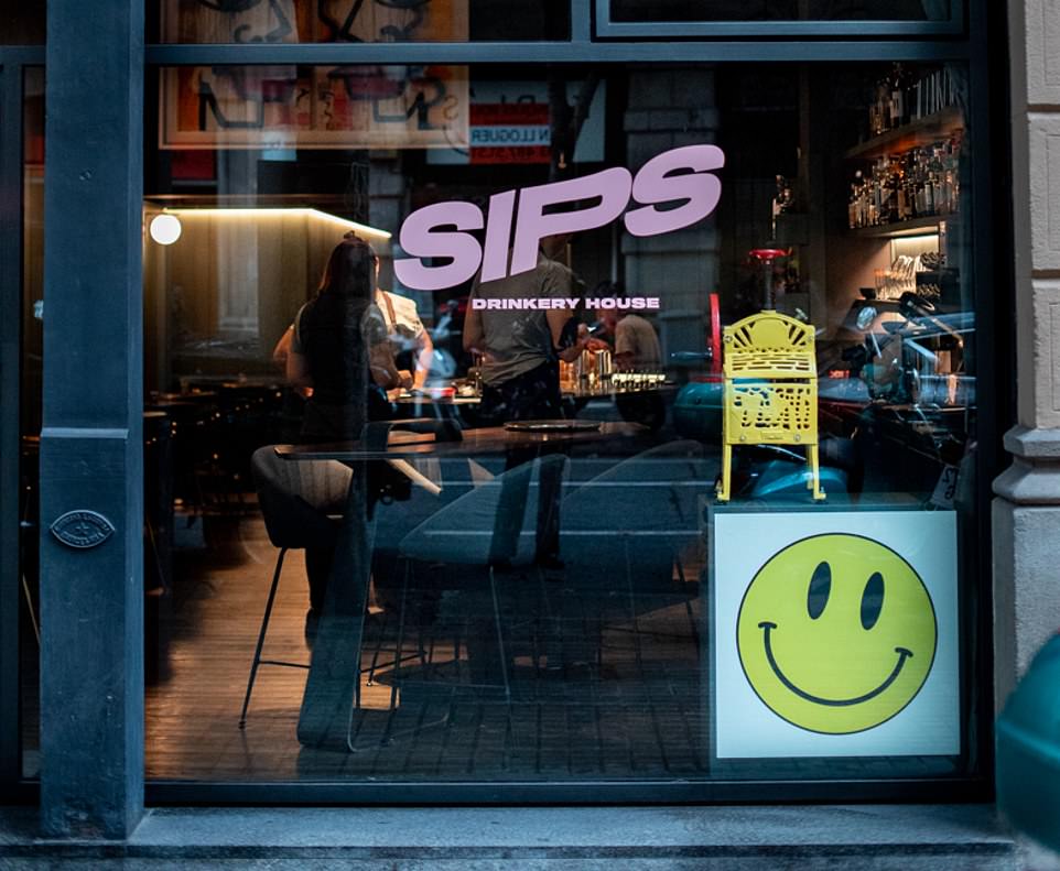 Handshake Speakeasy is joined in the top three by Europe's highest rated bar, and last year's number 1, Sips in Barcelona (3rd)