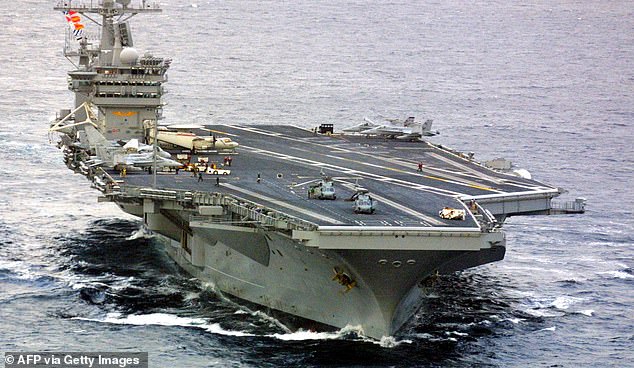 Warships guarding the aircraft carrier USS Nimitz, as well as a submarine in the area, spotted a strange object on radar in the Pacific Ocean in November 2004.