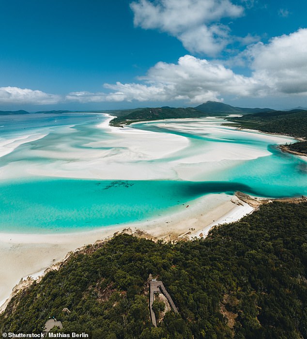 The plane is said to have attempted to land on the water near the beach before crashing into the ocean (photo: stock image of Whitehaven Beach)