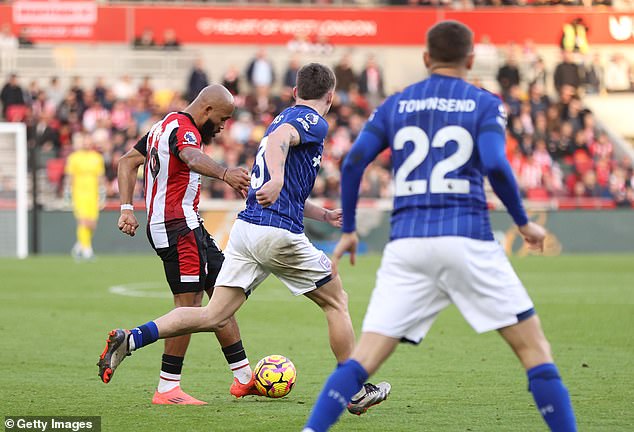 Mbeumo's cross caused panic in the Ipswich defense before going all the way home