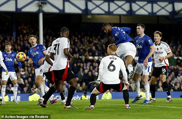 Beto's dramatic intervention in injury time allowed Everton to secure a point