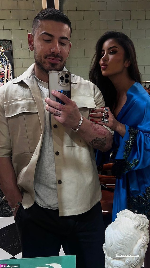 Around the same time on Saturday, Jono was enjoying time with new girlfriend Nilofar Khirzad. The celebrity trainer took to his Instagram Stories and posted a selfie of the new lovebirds that Nilofar previously shared. Both shown