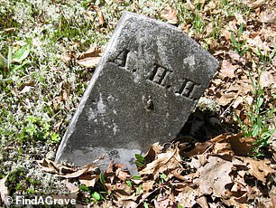 The mysterious grave even had a footstone