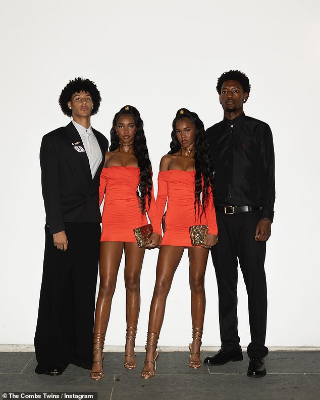 Jessie and D'Lila, 17, posed with their dates before the dance