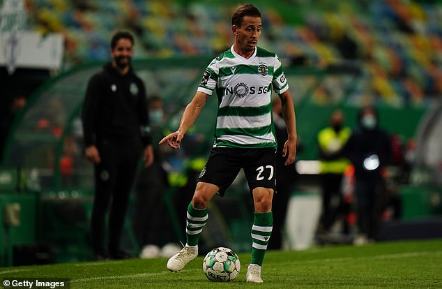 Pereira played as a right back under Amorim during his third spell as a player at the club