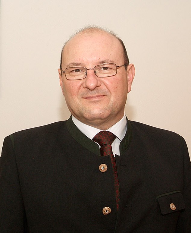 Austrian mayor Franz Hofer (photo) was shot dead yesterday morning