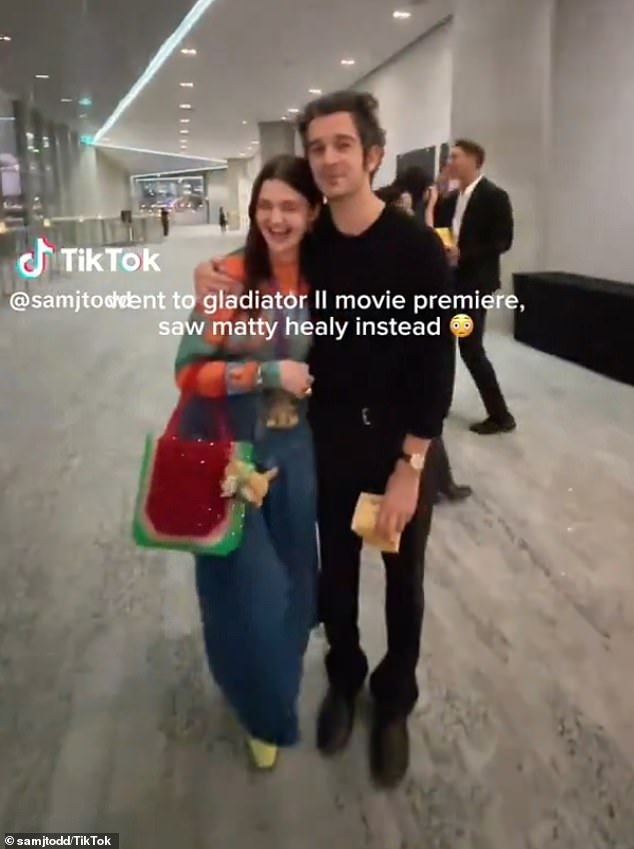 The 1975 frontman snuck into ICC Sydney's Darling Harbor Theater and flew under the radar as he posed for photos with fans