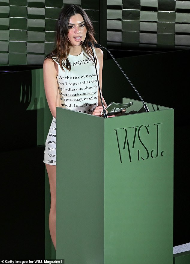 During the ceremony, the Gone Girl actress explained, according to WSJ, 