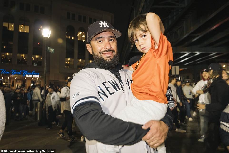 Despite the very late arrival in New York, fathers treated their children to a historic night out to watch the game