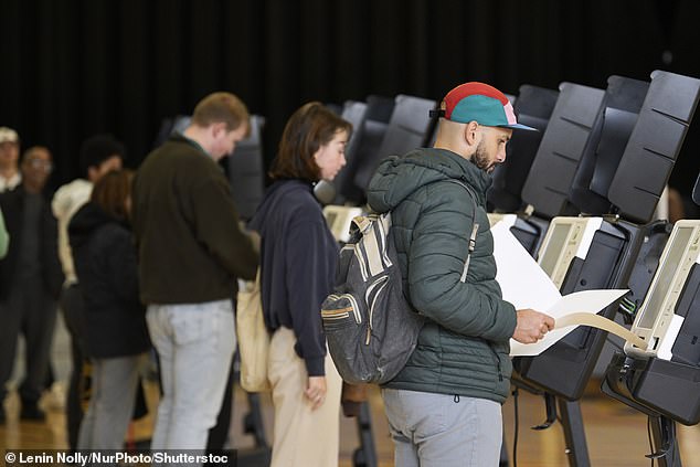 People in Washington DC will begin early voting on October 29, 2024 at the Columbia Heights Community Center