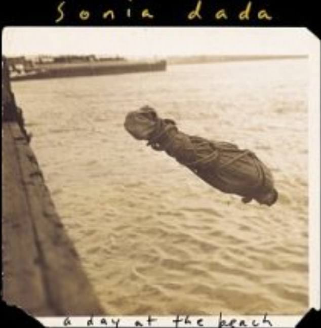 The inspiration for the decoration came from a band called Sonia Dada, as Leaver explained that the cover of their album, 'A Day At The Beach', shows a Houdini competitor being thrown off a bridge into the lake.