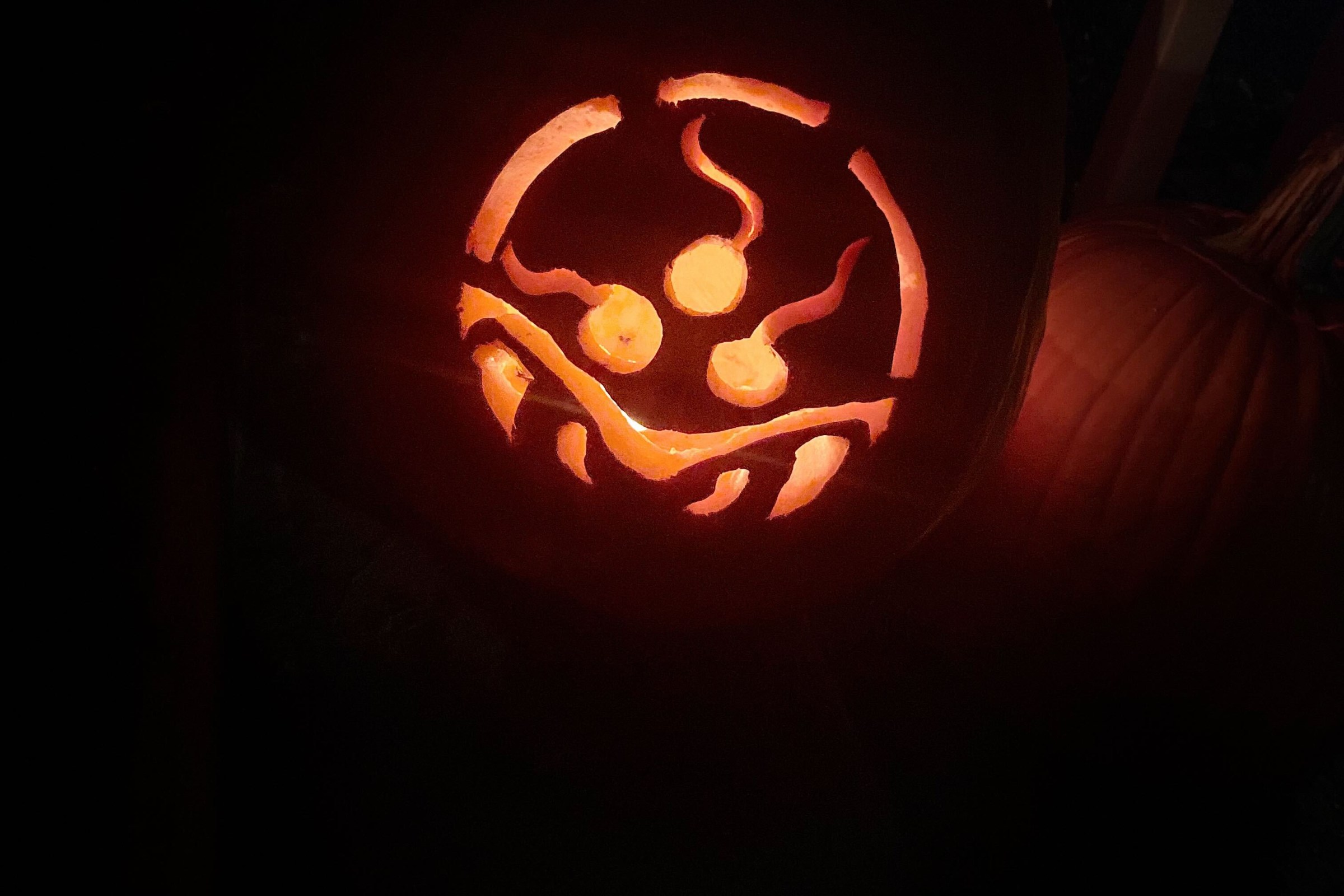 1730400038 689 Polygons jack o lantern pays tribute to iconic gaming monsters