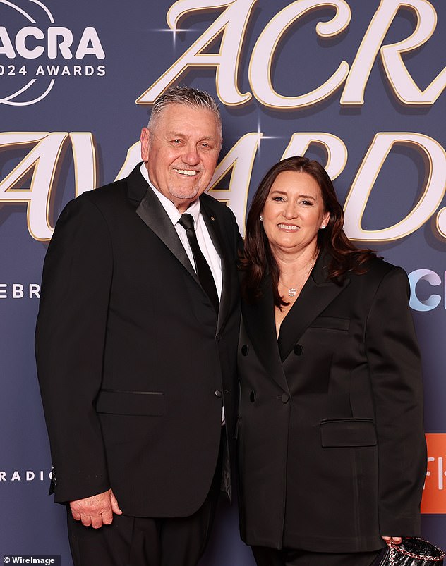 2GB Star Ray Hadley Cuddles Up To His Glamorous Former Secretary Wife ...