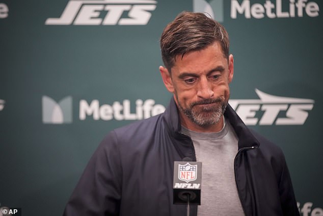 Aaron Rodgers was understandably unhappy after the Jets' 10-9 home loss on Sunday