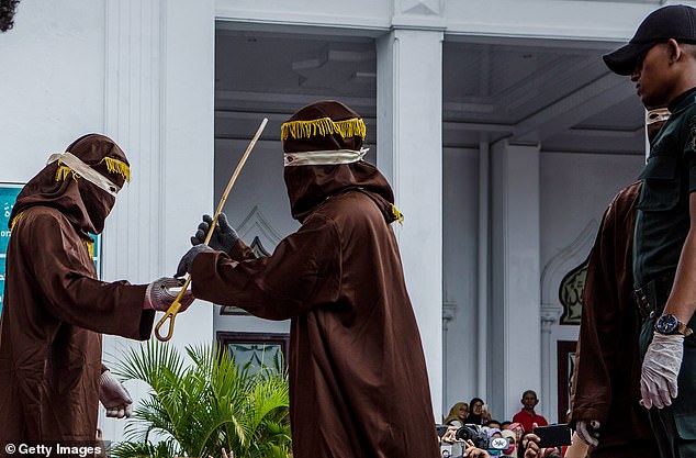 With youth crime being a major problem in the run-up to Saturday's elections, Ben Campbell of the Katter Party offered his solution to the media on Monday. An Indonesian man is set to be publicly caned by an executor known as 'algoj'