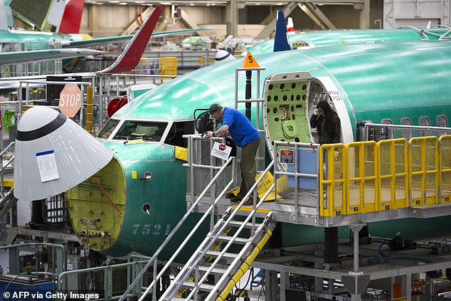 Boeing to slash 17000 jobs 10 of its workforce