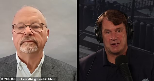 Robert Llewellyn interviewed Ford CEO Jim Farley on an episode of The Fully Charged Podcast