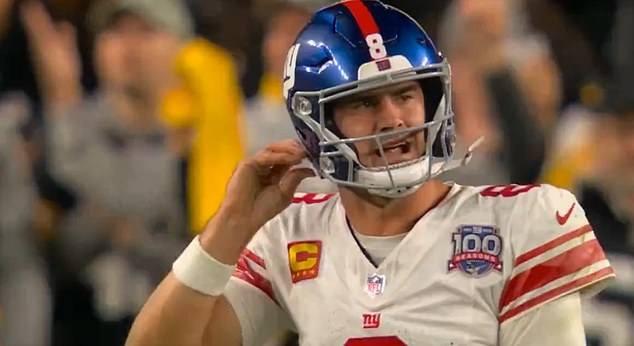 Daniel Jones had a massive meltdown after a failed two-point conversion against Pittsburgh