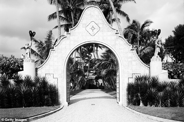 An arch on the estate was made of Doric stone with pieces of shells and fossils from Genoa, Italy