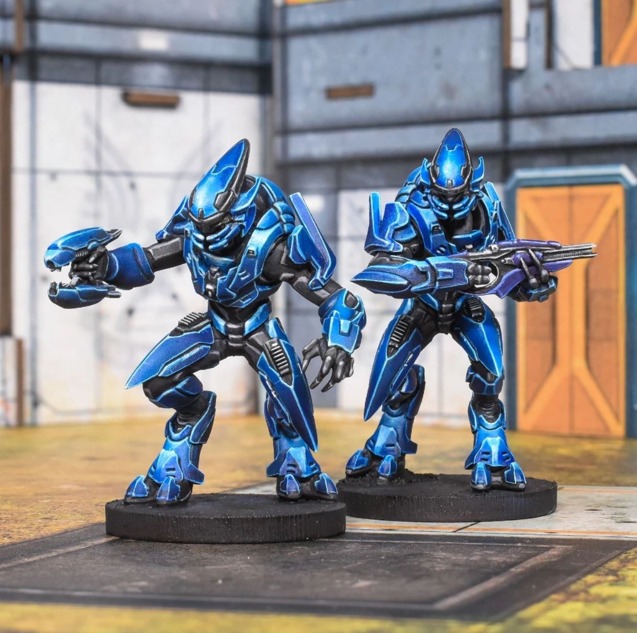 Two Elites in blue armor, painted to a high standard.