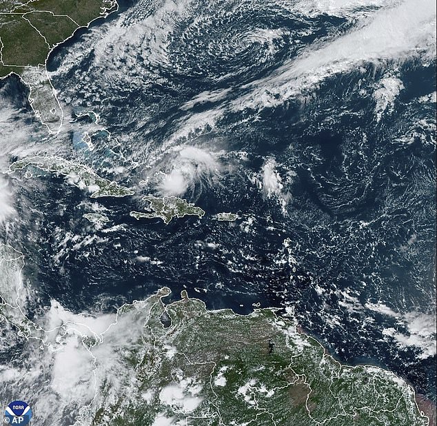 Hurricane Oscar made landfall on Great Inagua Island, the southernmost district of the Bahamas, on Sunday morning with winds of 80 miles per hour.