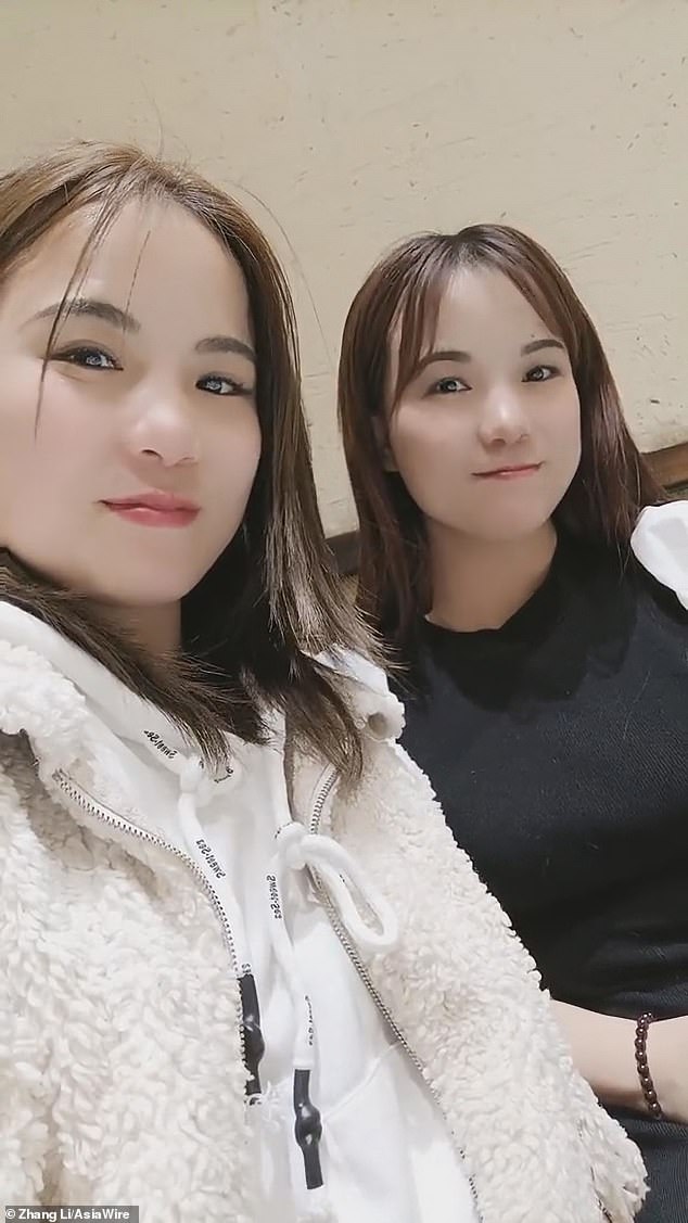 Zhang Li (left) and Cheng Keke (right), from Henan, China, met on social media in 2021 after noticing how similar they both looked