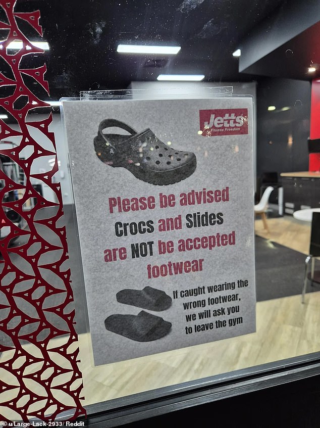 A gym has divided Australians after informing their customers that Crocs and slides were banned.