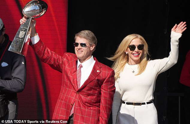 Kansas City Chiefs owner Clark Hunt and his wife Tavia are celebrating their 31st wedding anniversary together