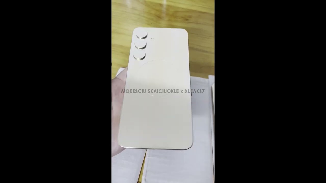 Samsung Galaxy S25 Plus leaked as a dummy phone - YouTube