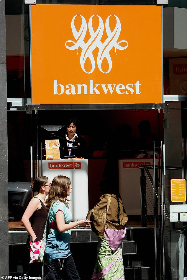 The closure of the Bankwest branch in Mandurah Forum, a shopping center about an hour's drive south of Perth's CBD in Western Australia, follows the closure of 27 other branches in the greater Perth area this year