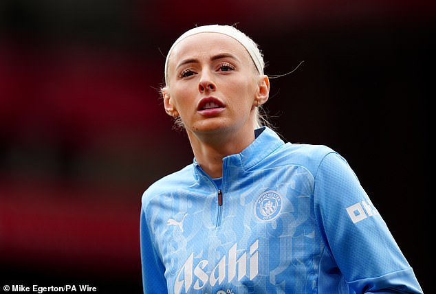 Manchester City are in danger of losing England star Chloe Kelly at the end of the season