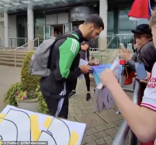 Midfielder Mikel Merino introduced himself to sign autographs for Arsenal fans on Tuesday afternoon